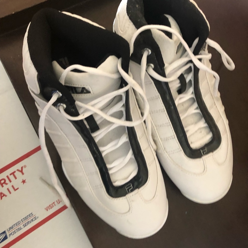 Fila hightop basketball shoes